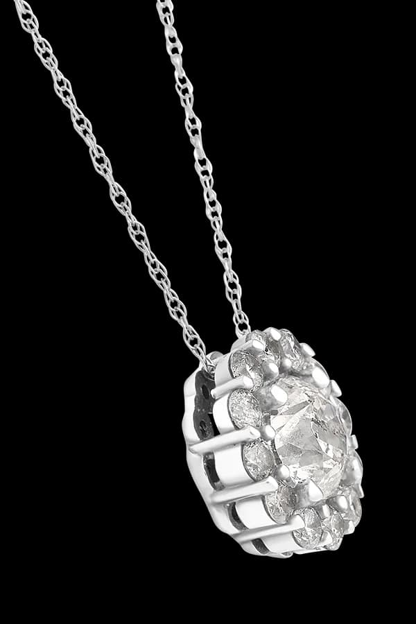 Jewelry product after professional retouching