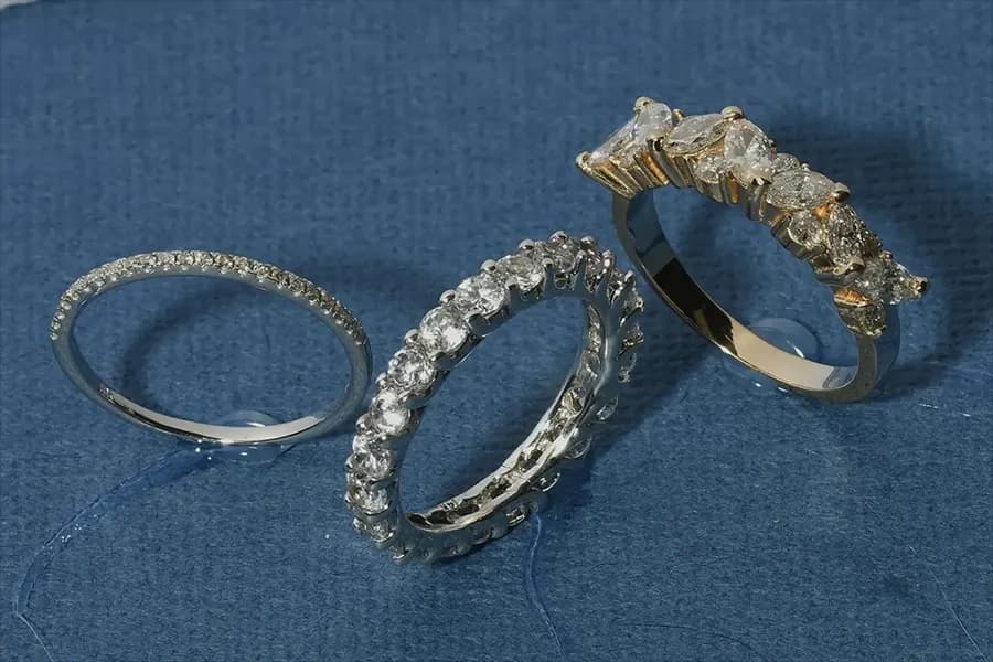 Jewelry image before professional retouching